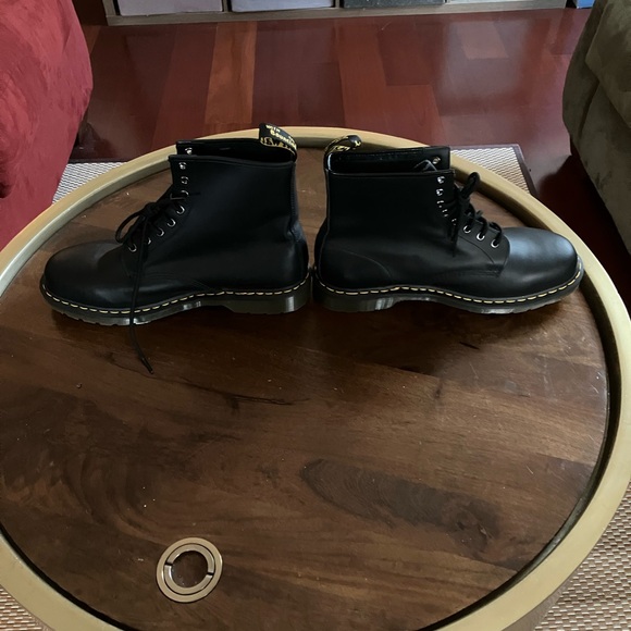 Dr. Martens Air Wair Unisex 1460 Smooth Leather Lace Up Boots 11822002 Men’s 13 - Picture 3 of 8